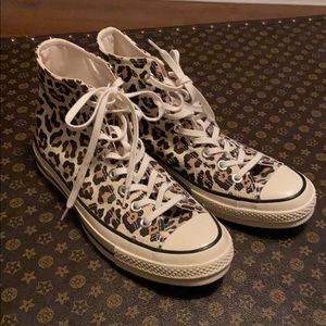 Converse LEOPARD high top sneakers size woman 9